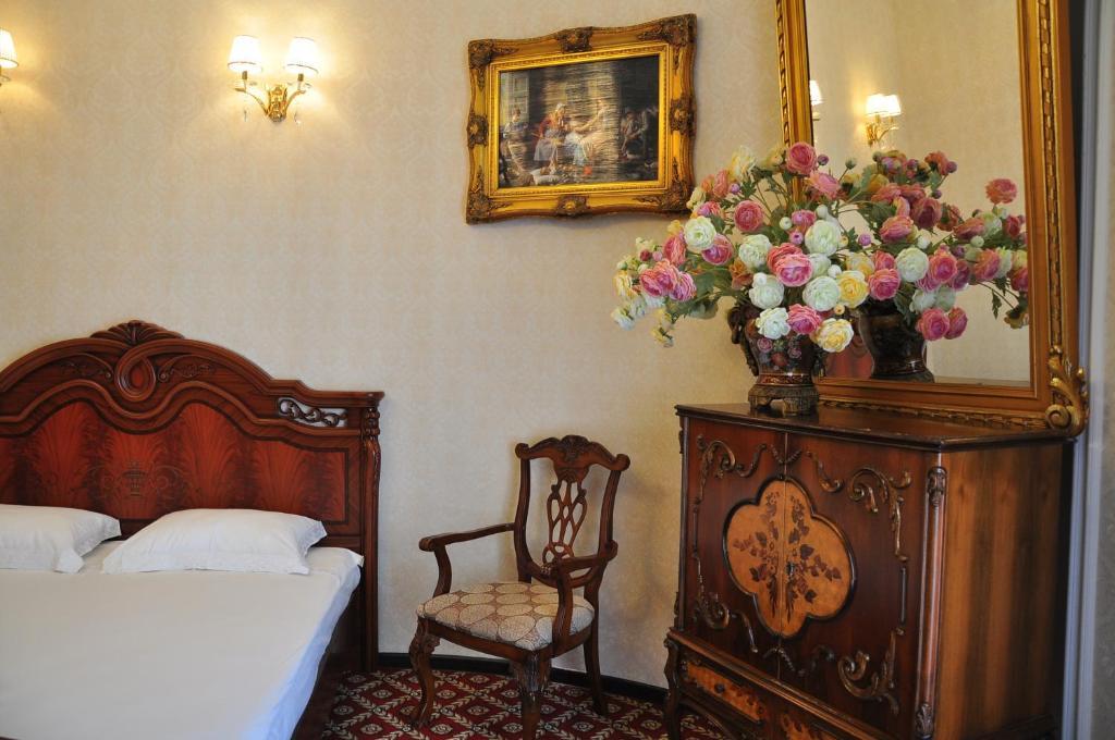 Queen Valery Hotel Odesa Cameră foto