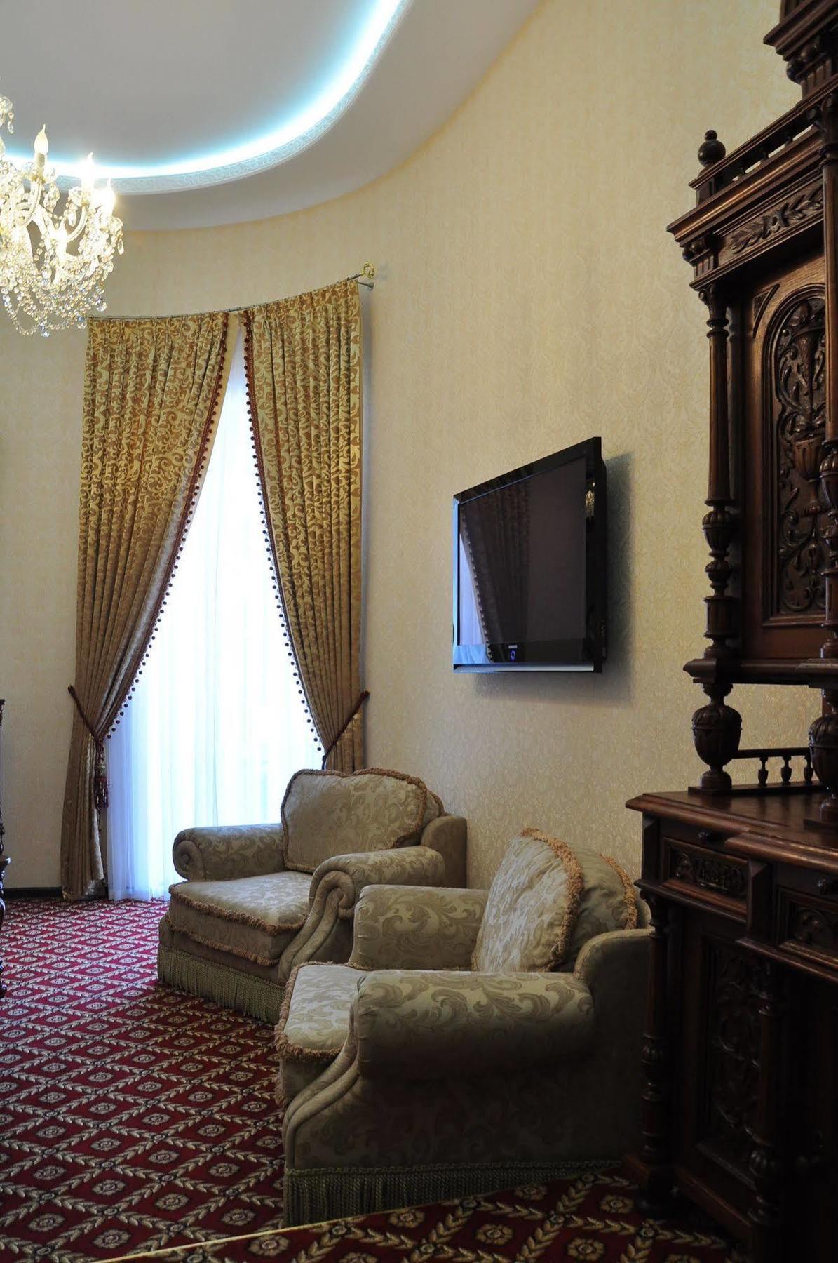 Queen Valery Hotel Odesa Exterior foto