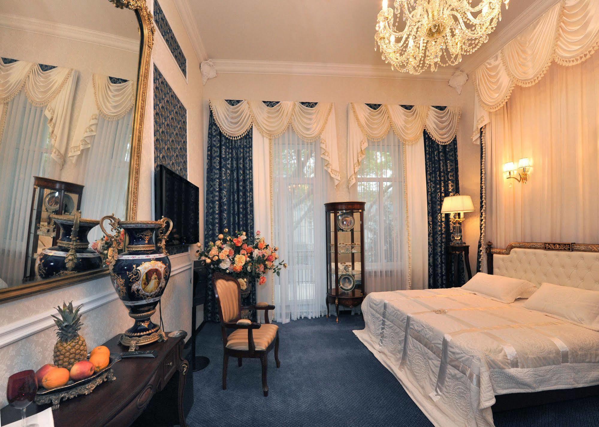 Queen Valery Hotel Odesa Exterior foto